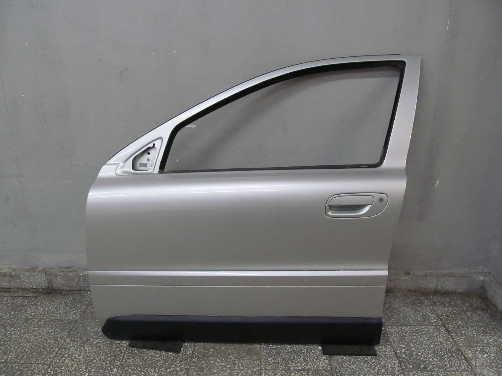 VOLVO XC70 XC CROSS COUNTRY 99-07 DRZWI PRZOD LEWY 426-26