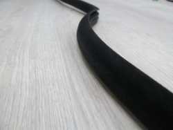 VOLVO V70 XC70 USZCZELKA WNEKI DRZWI TYL PRAWY 99-07