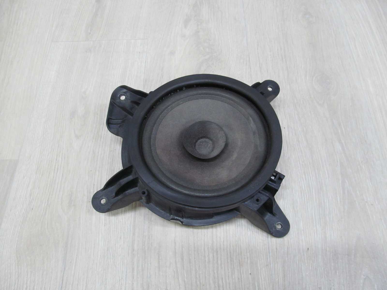 VOLVO S60 V70 XC70 S80 GLOSNIK DRZWI PRZOD TYL 8673728
