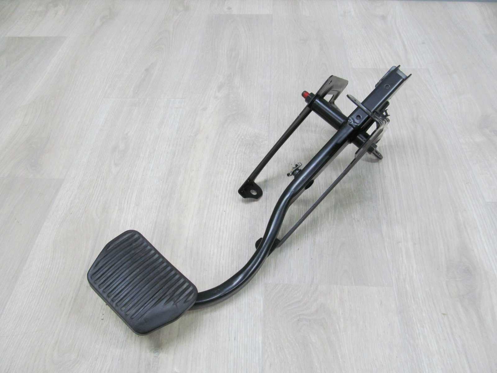VOLVO S60 V70 XC70 PEDAL HAMULCA AUTOMAT 99-10