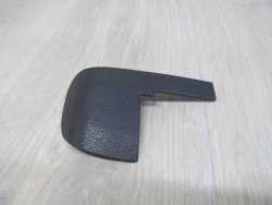 VOLVO S60 V70 XC70 OSLONA ZASLEPKA FOTELA SIEDZENIA 9208270