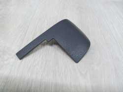 VOLVO S60 V70 XC70 OSLONA ZASLEPKA FOTELA SIEDZENIA 9208269