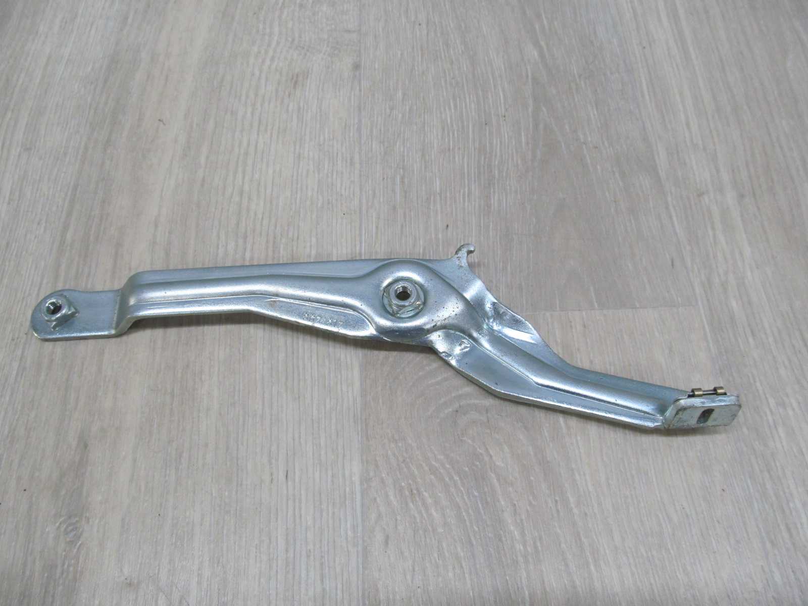 VOLVO V70 XC70 99- BLACHA WSPORNIK MOCOWANIE 8674817