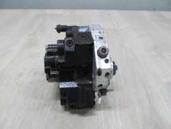 VOLVO S60 V70 S80 XC 2.4 D5 POMPA WTRYSKOWA 0445010043 8689590