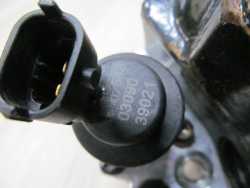 VOLVO S60 V70 S80 XC 2.4 D5 POMPA WTRYSKOWA 0445010043 8689590