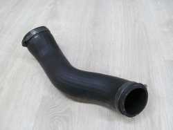 VOLVO S60 V70 XC 2.4 D5 RURA PRZEWOD INTERCOOLERA 30680218