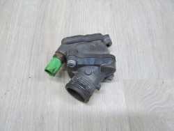 VOLVO S60 S80 V70 XC 2.4 D5 00- OBUDOWA TERMOSTATU 30650022