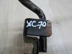VOLVO XC70 XC WIESZAK UCHWYT TLUMIKA LEWY TYL 99-07