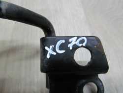 VOLVO XC70 XC WIESZAK UCHWYT TLUMIKA TYL 99-07