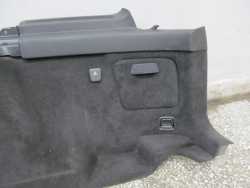 VOLVO V50 04-12 BOCZEK WYKLADZINA BAGAZNIKA TYL PRAWY 36153120