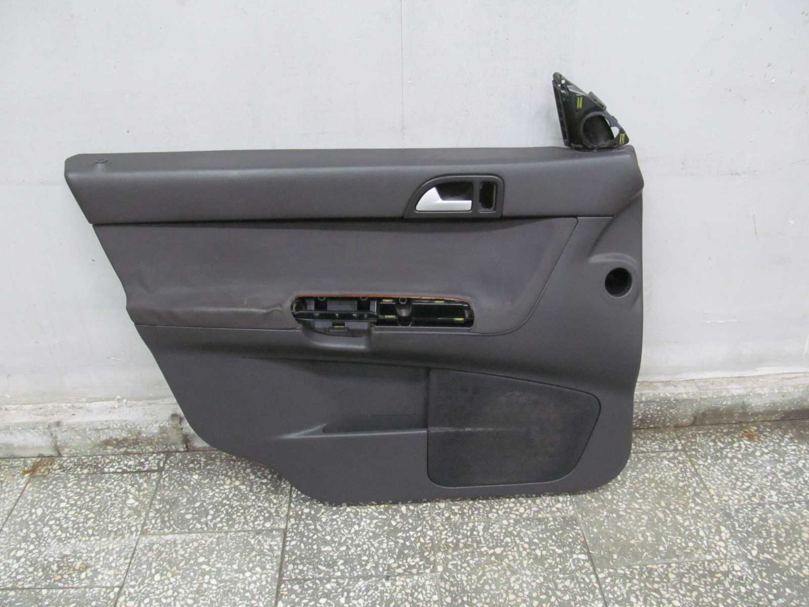 VOLVO V50 04-12 TAPICERKA BOCZEK DRZWI PRZOD LEWY 39896595