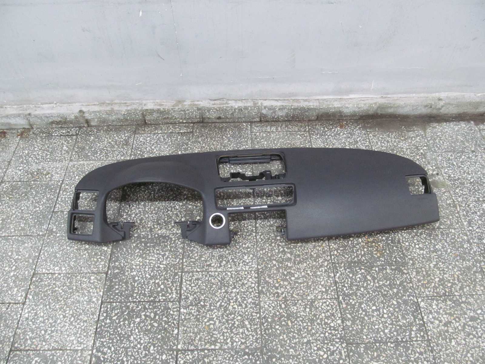 VOLVO C30 S40 V50 C70 04-13 DESKA ROZDZIELCZA KONSOLA RTI NAVI 39899868