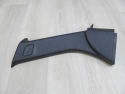 VOLVO V50 POSZYCIE OSLONA SLUPKA TYL PRAWA 8641780 04-12