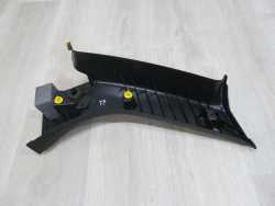 VOLVO V50 POSZYCIE OSLONA SLUPKA TYL PRAWA 8641780 04-12