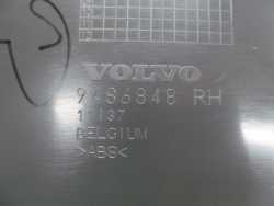 VOLVO S40 V50 TAPICERKA OSLONA POSZYCIE SLUPKA PRAWA 9486848 04-12