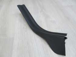 VOLVO S40 V50 LISTWA PROGOWA OSLONA PROGU TYL PRAWA 8641787 04-12