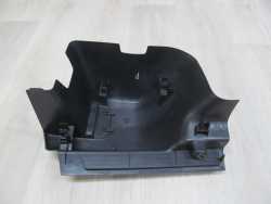 VOLVO V50 OSLONA PASA NAPINACZA TYL 08650743 PRAWA 04-12
