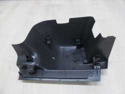 VOLVO V50 OSLONA PASA NAPINACZA TYL 08650742 LEWA 04-12