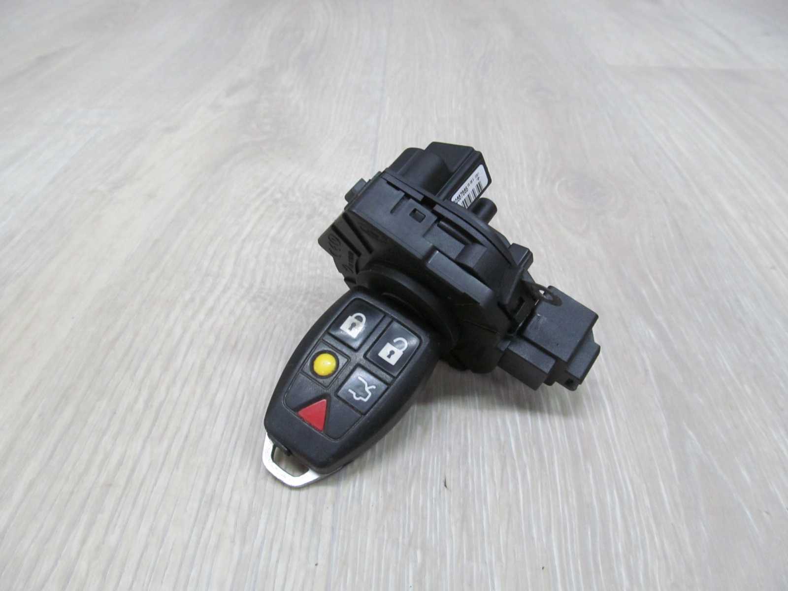 VOLVO S40 II V50 STACYJKA + KLUCZYK 30667665 04-07