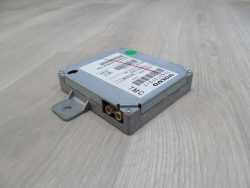 VOLVO S40 V50 04-12 WZMACNIACZ ANTENY 30657373-1