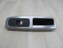 VOLVO V50 04-12 UCHWYT RACZKA DRZWI PRZOD PRAWY  8663815