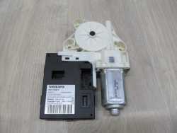 VOLVO S40 V50 04-12 SILNICZEK SZYBY PRZOD PRAWY 30737681