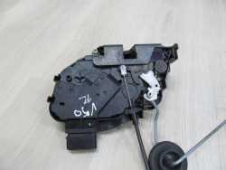 VOLVO S40 V50 04-12 ZAMEK DRZWI PRZOD LEWY 30699787
