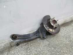 VOLVO C30 S40 V50 06-13 PIASTA ZWROTNICA WAHACZ TYL LEWY 30736776