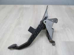 VOLVO C30 S40 V50 C70 2.0 D 04-12 PEDAL SPRZEGLA 4N51-7B633-EH 30723570