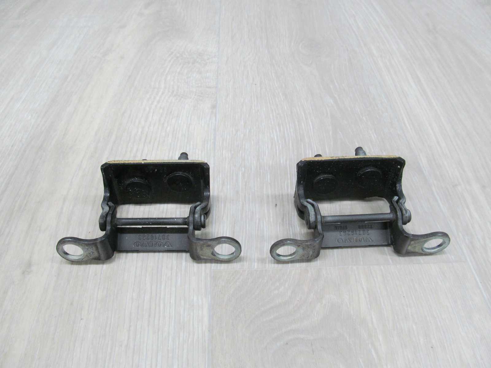 VOLVO V50 04-12 ZAWIAS KLAPY BAGAZNIKA LEWY PRAWY 30716263 019-26