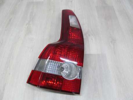 VOLVO V50 04-08 LAMPA TYL TYLNA LEWA 30698918