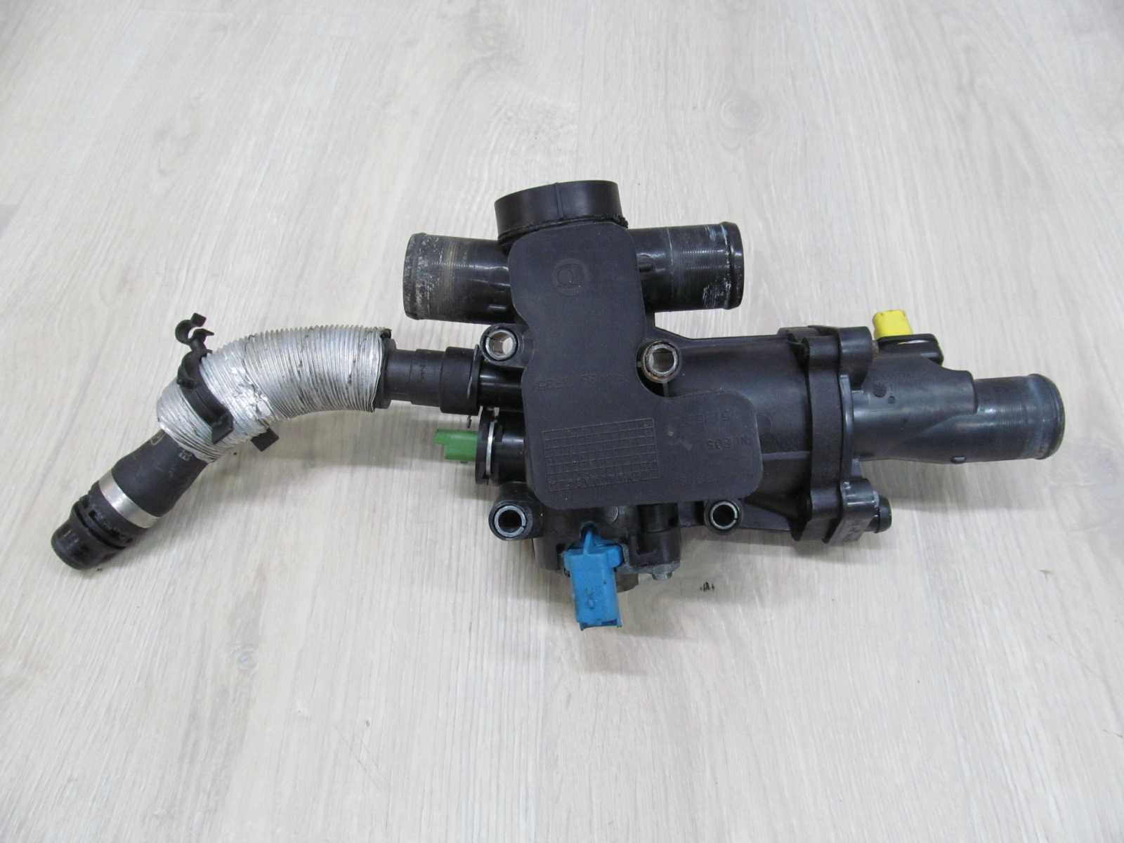 VOLVO FORD 2.0 D OBUDOWA TERMOSTATU MAGISTRALA 9651514280 9646439080