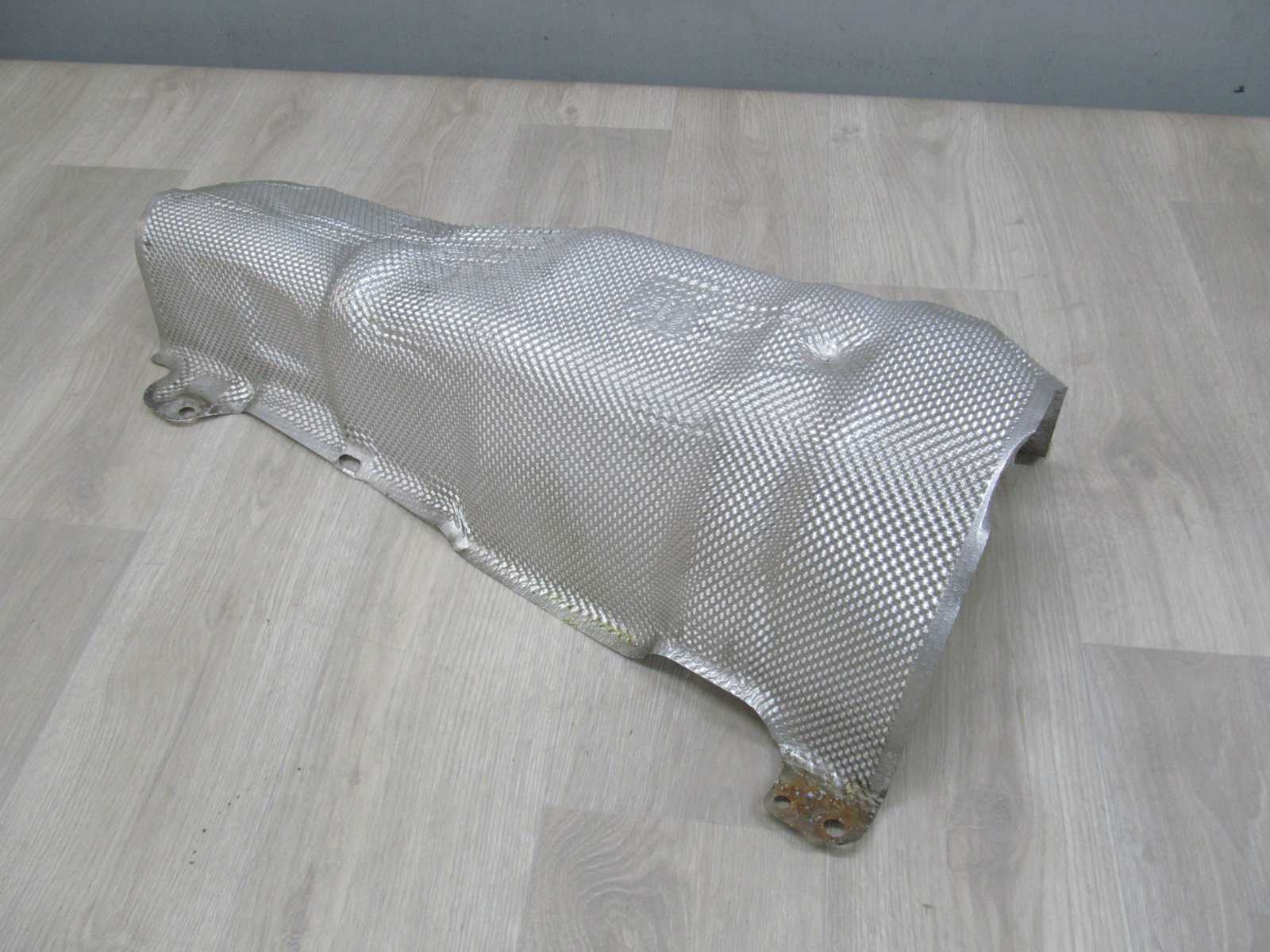 VOLVO C30 S40 V50 04-13 OSLONA TERMICZNA TLUMIKA 3M51-R114B04-B