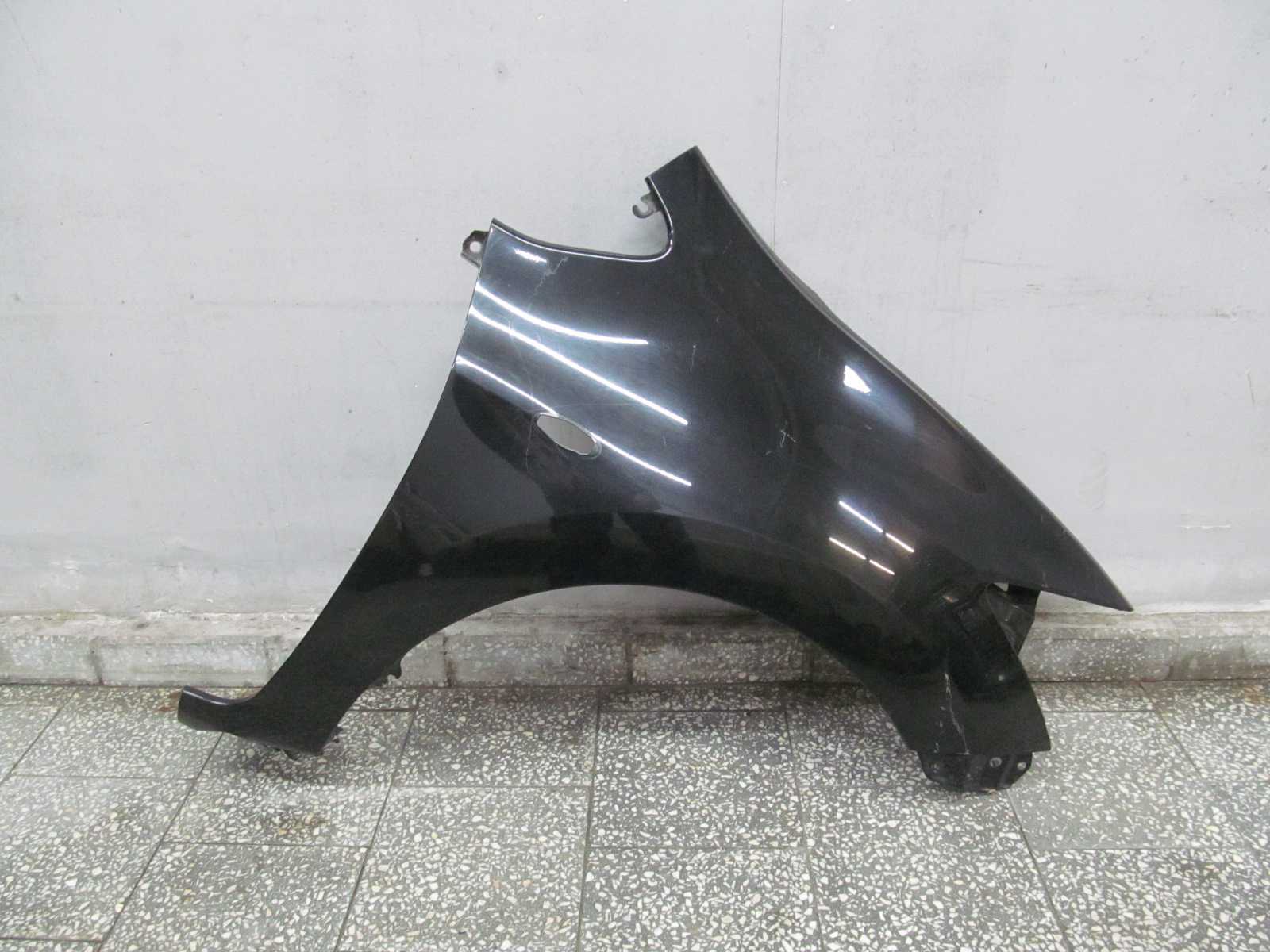 TOYOTA AURIS I BLOTNIK PRZOD PRAWY USZKODZONY 06-09