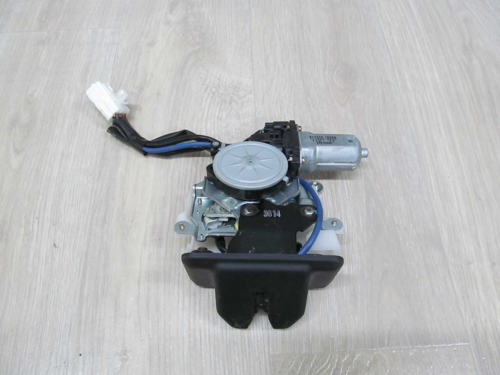 LEXUS RX II ZAMEK KLAPY BAGAZNIKA 412320-10080 163800-0020 03-09