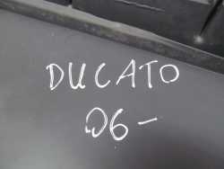 DUCATO BOXER ZDERZAK PRZOD SRODEK 1305760070 06-14