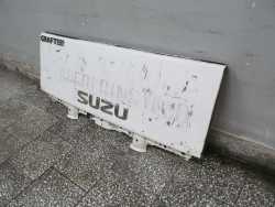 ISUZU N35 GRAFTER GRILL ATRAPA MASKA 07-18
