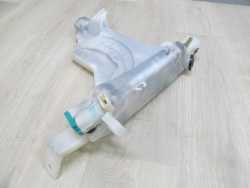 ISUZU N35 N GRAFTER ZBIORNICZEK SPRYSKIWACZY POMPKA 07-18