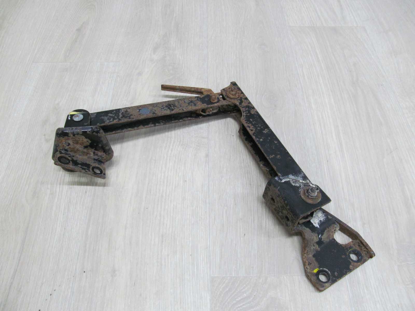 ISUZU N35 N GRAFTER 3.0 4JJ1E OGRANICZNIK ZAWIAS KABINY 07-18