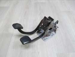 FORD FOCUS MK1 98-04 PEDAL SPRZEGLA HAMULCA 98AB2450