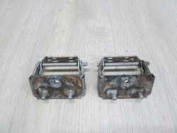 FORD FOCUS MK1 98-04 ZAWIASY KLAPY BAGAZNIKA FOCUS MK1 ZAWIASY KLAPY