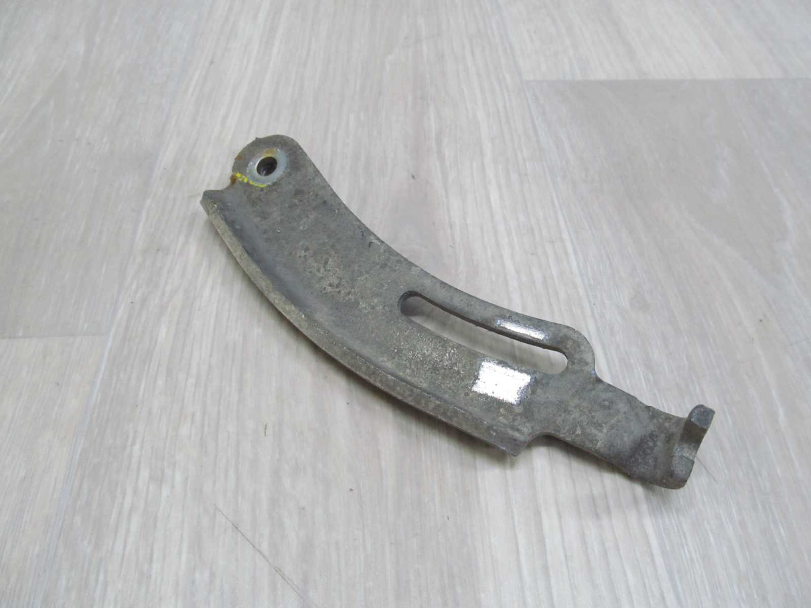 ISUZU N35 N GRAFTER 3.0 4JJ1E NAPINACZ PASKA 07-18