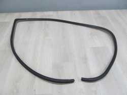 TOYOTA CAMRY VI 01-06 USZCZELKA DRZWI PRZOD PRAWY