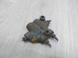 TOYOTA CAMRY VI 2.4 B 01-06 TROJNIK ROZDZIELACZ UKLADU HAMULCOWEGO