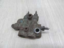 TOYOTA CAMRY VI 2.4 B 01-06 TROJNIK ROZDZIELACZ UKLADU HAMULCOWEGO