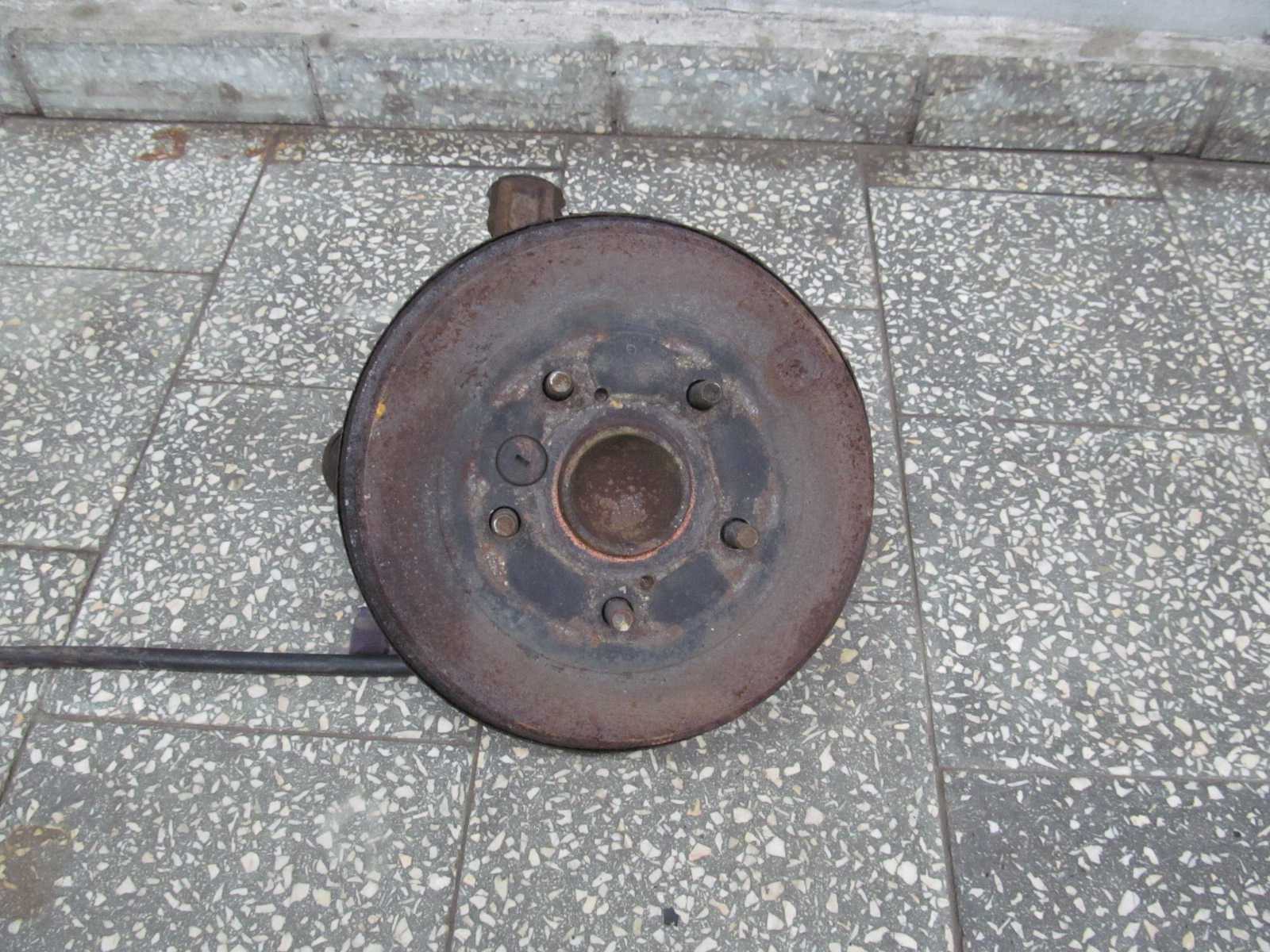 TOYOTA CAMRY VI 01-06 PIASTA ZWROTNICA TYL PRAWY 42313-06090