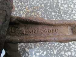 TOYOTA CAMRY VI 01-06 PIASTA ZWROTNICA TYL LEWY 42314-06090