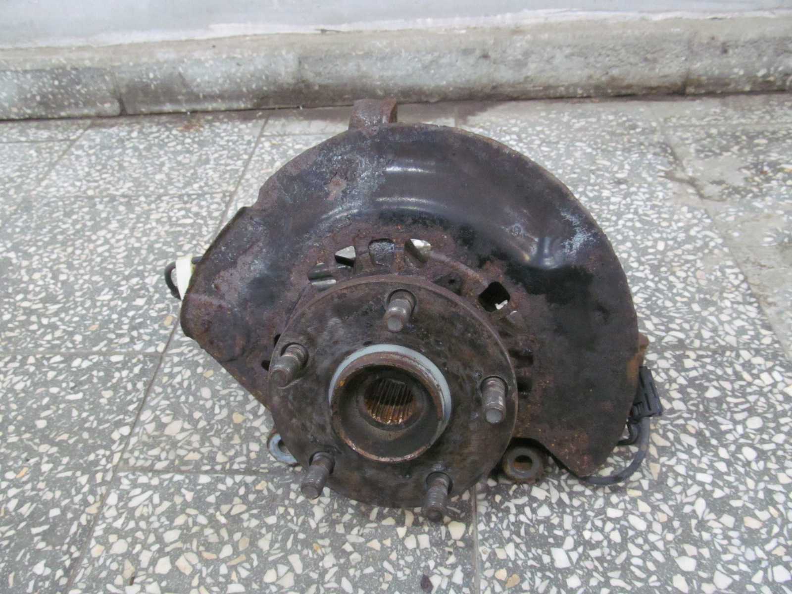 TOYOTA CAMRY VI 2.4 B 01-06 PIASTA ZWROTNICA PRZOD PRAWY
