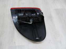 CHRYSLER GRAND VOYAGER IV LIFT LAMPA TYL LEWA TYLNA 04-08 04857307