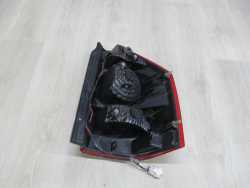 MITSUBISCHI PAJERO III LIFT LAMPA TYLNA TYL LEWA 04-07